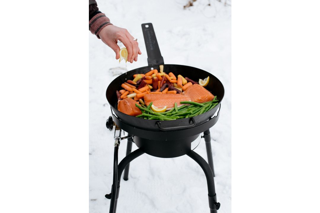 Camp Chef 20-Inch Lumberjack Seasoned Steel Skillet